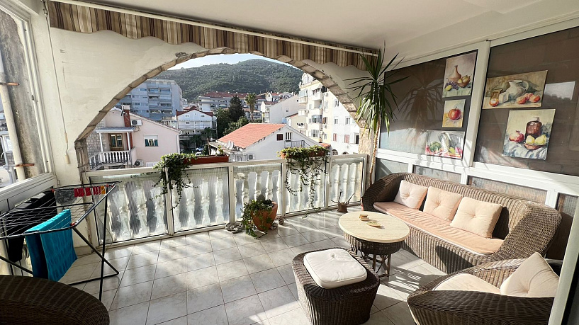 Apartment with two bedrooms in Budva